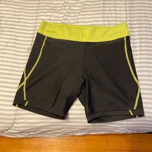 Women’s gym short